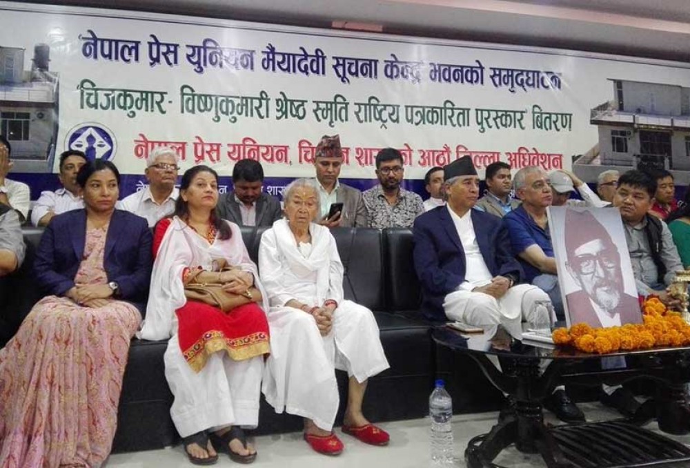 प्रेसमाथि सरकारबाटै बाधा अवरोध – कांग्रेस सभापति देउवा