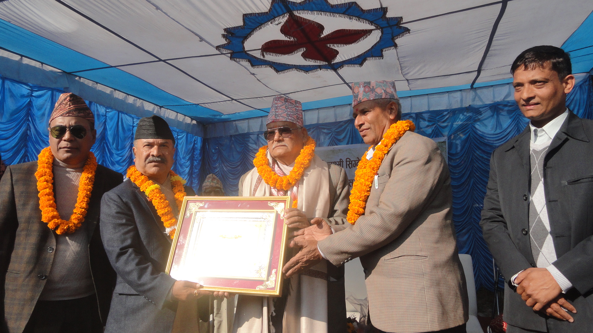 लक्ष्मी स्मृति पुरस्कारबाट उपकुलपति गुरुङ पुरस्कृत