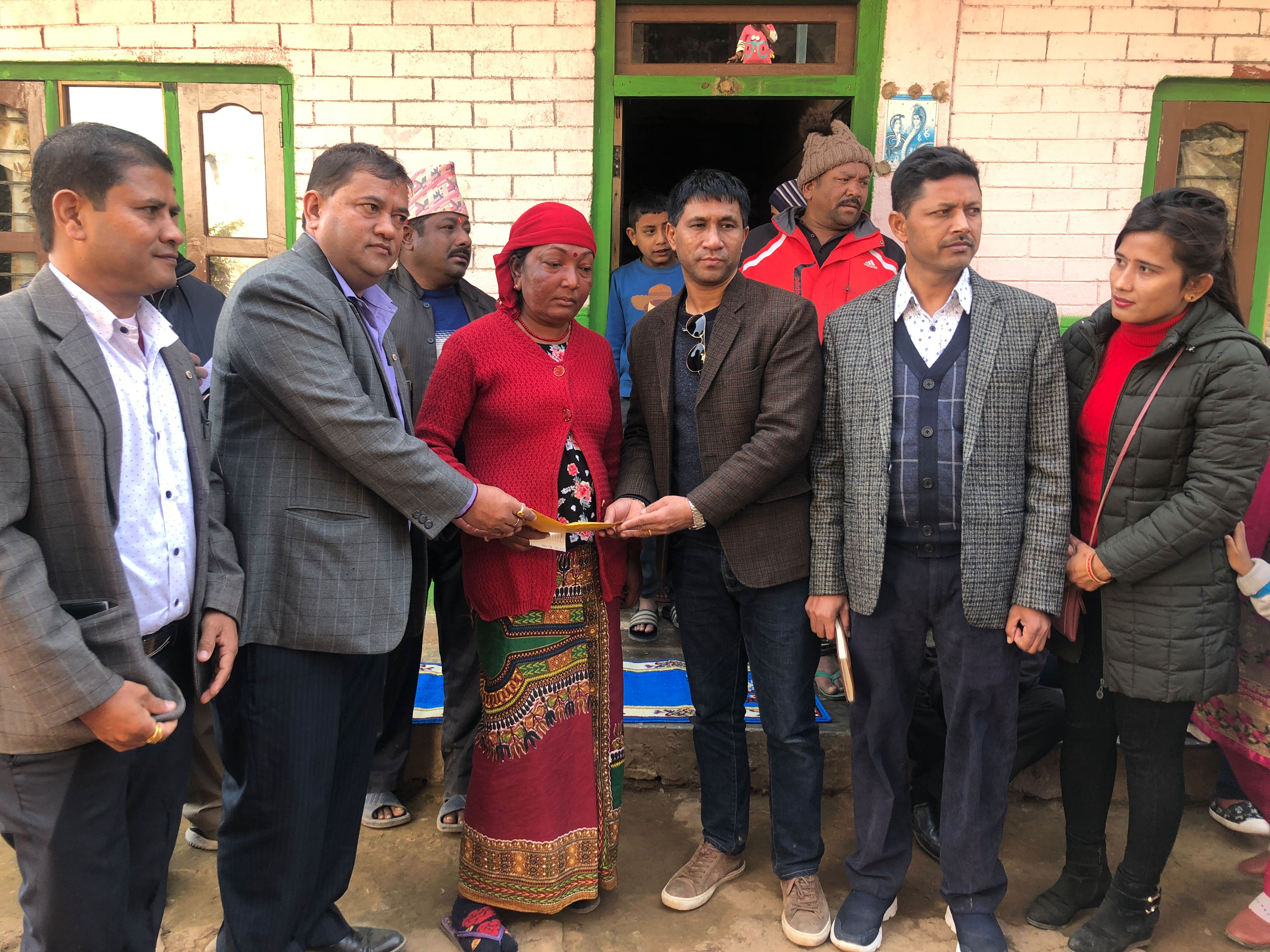 श्रेयाको परिवारलाई जनमुखीको सहयोग