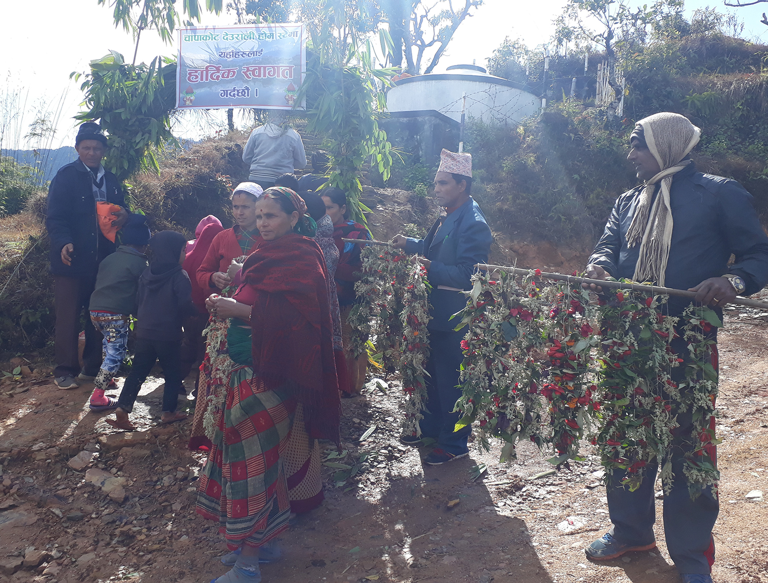 सरर होमस्टेको चर्चा छ घरगाउँमा (भिडियाे)…….