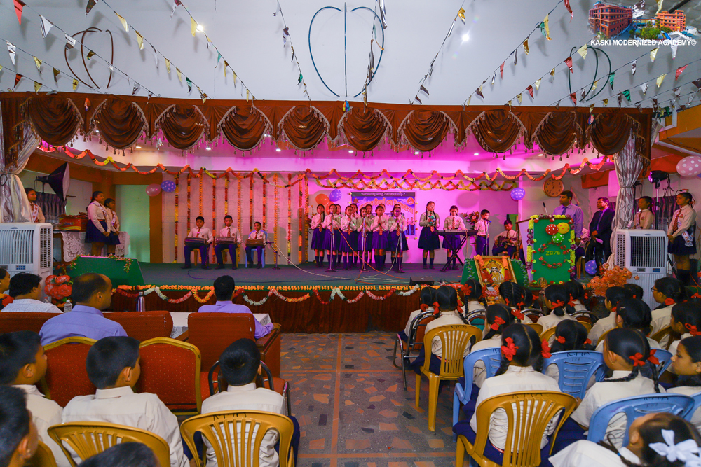 कास्की मोडनाइज्ड एकेडेमीमा नव आगन्तुकलाई स्वागत