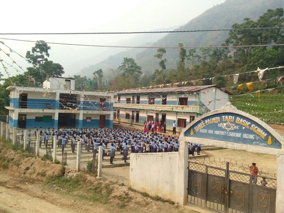 बाग्लुङको पौंदीटारी विद्यालयमा अंग्रेजी माध्यममा पढाई भएसँगै गुणस्तरमा सुधार