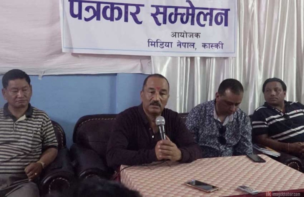 राजसंस्था र विप्लव समूह अटाउने गरी गोलमेच सम्मेलन गर्नु पर्दछ – नेता थापा