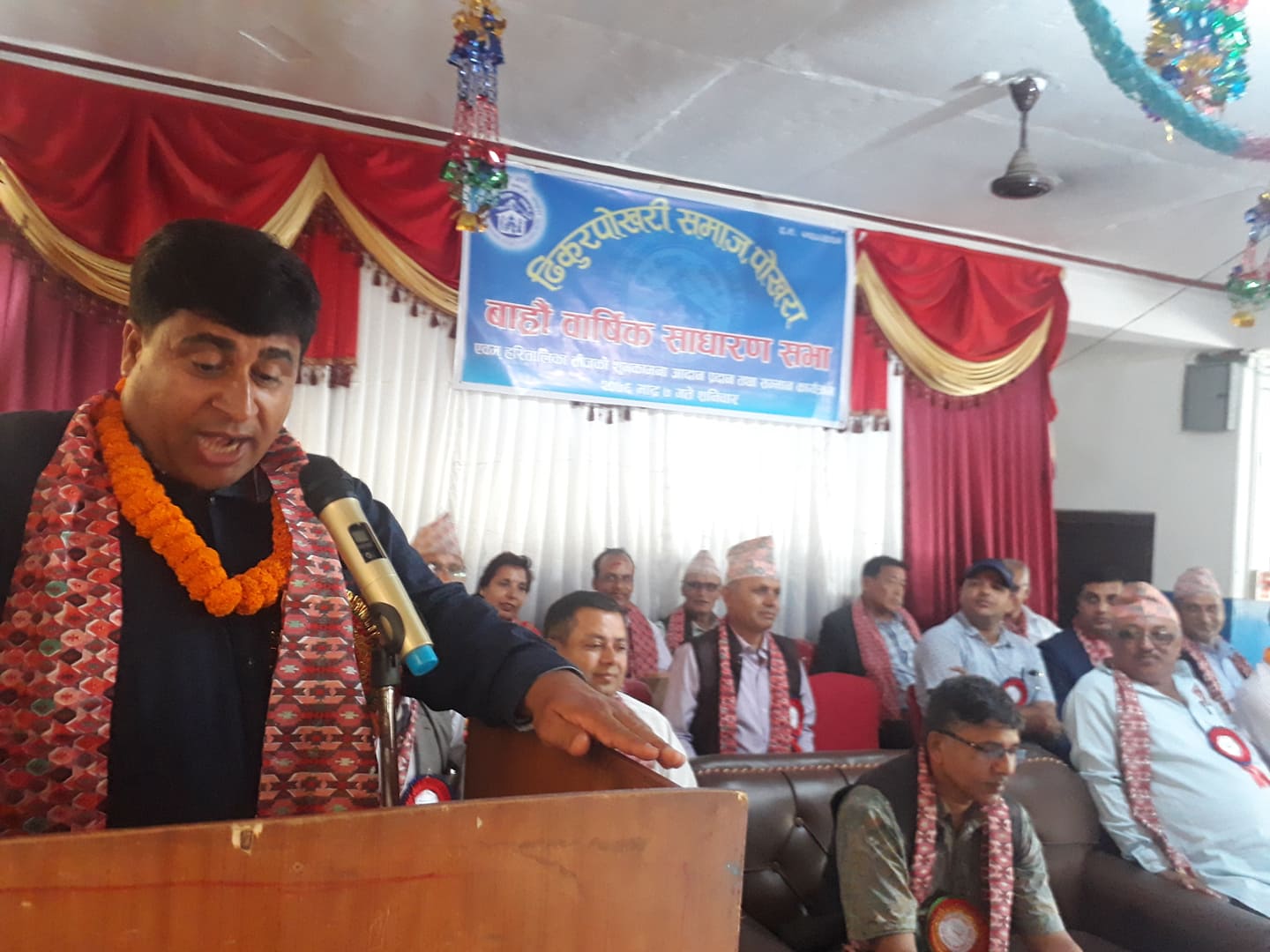 जनप्रतिनिधि आफ्नै सेवा सुविधा बढाउन लाग्ने हैनः सांसद पहारी
