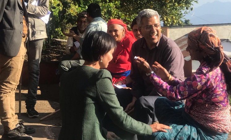 कम्युनिष्ट र कांग्रेससँग जनता आत्तिएः मिश्र