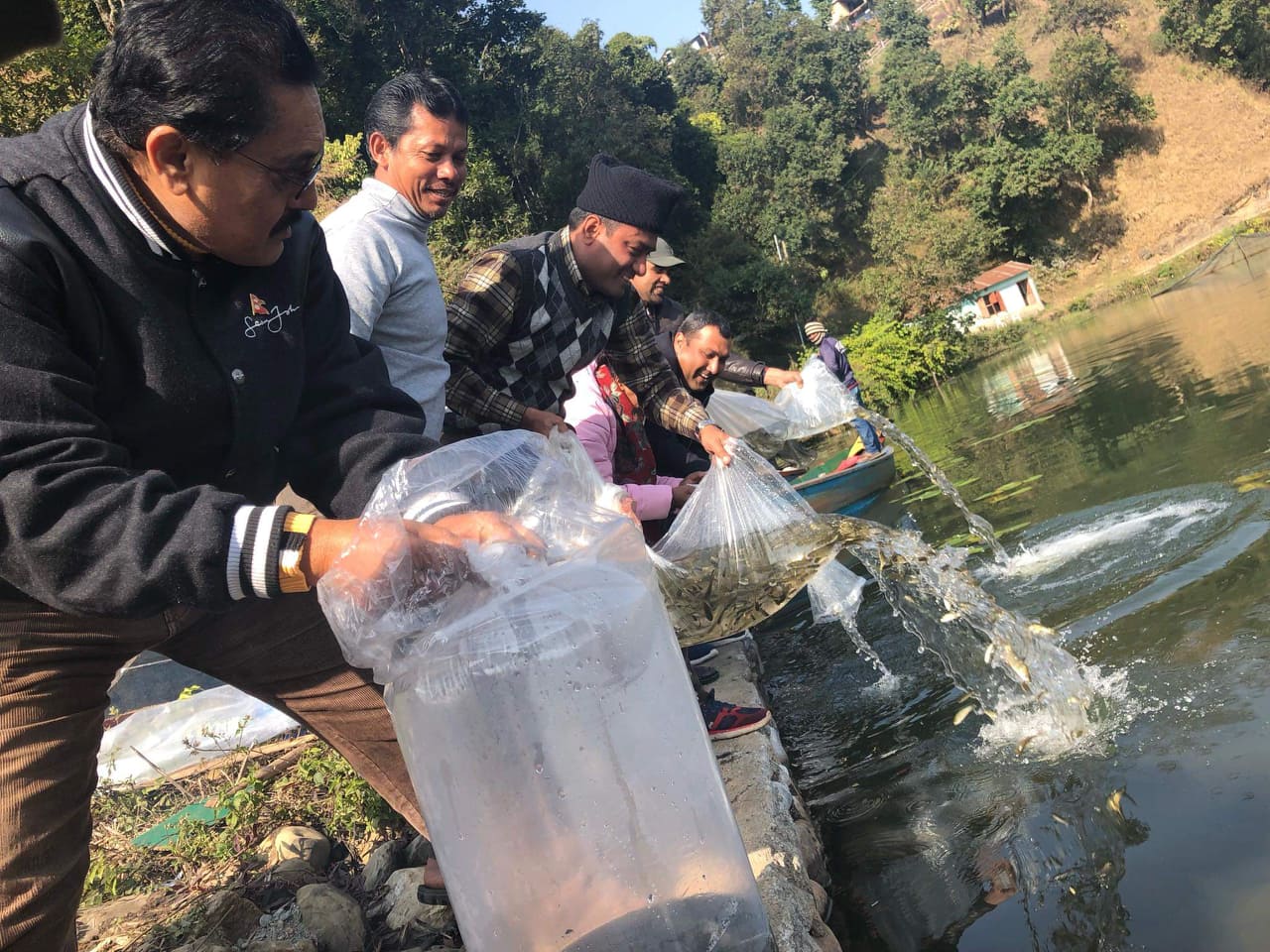 तालमा व्यवसायिक माछापालन गर्नुपर्छः सभापति काेइराला