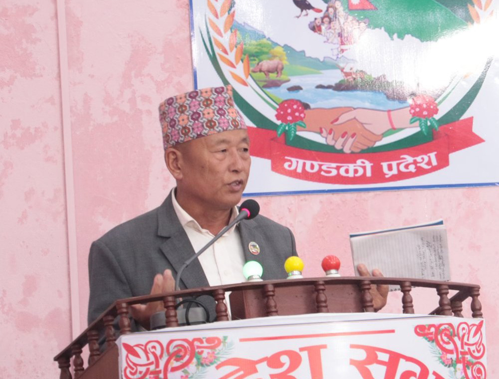 जनमाेर्चाका प्रदेश सांसद कृष्ण थापालाई  कारवाही