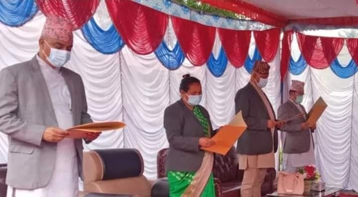 गण्डकीका ४ मन्त्रीकाे सपथ सम्पन्न, दीपक मनाङे अनुपस्थित