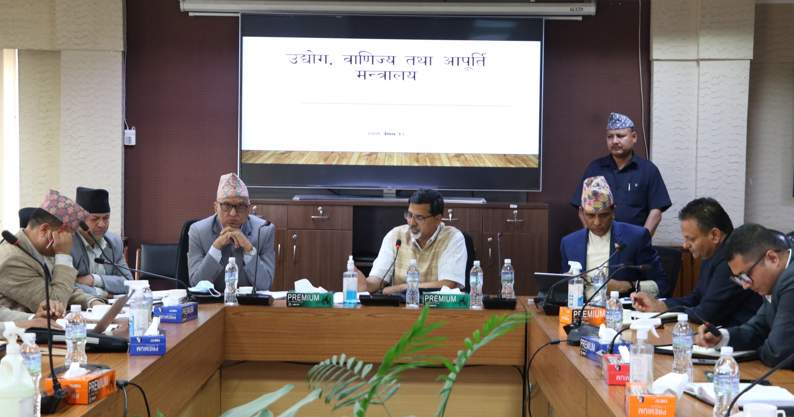 ०७९-८० बजेट : वन तथा वाताबरण, भौतिक र उद्योग मन्त्रालयसँग छलफल