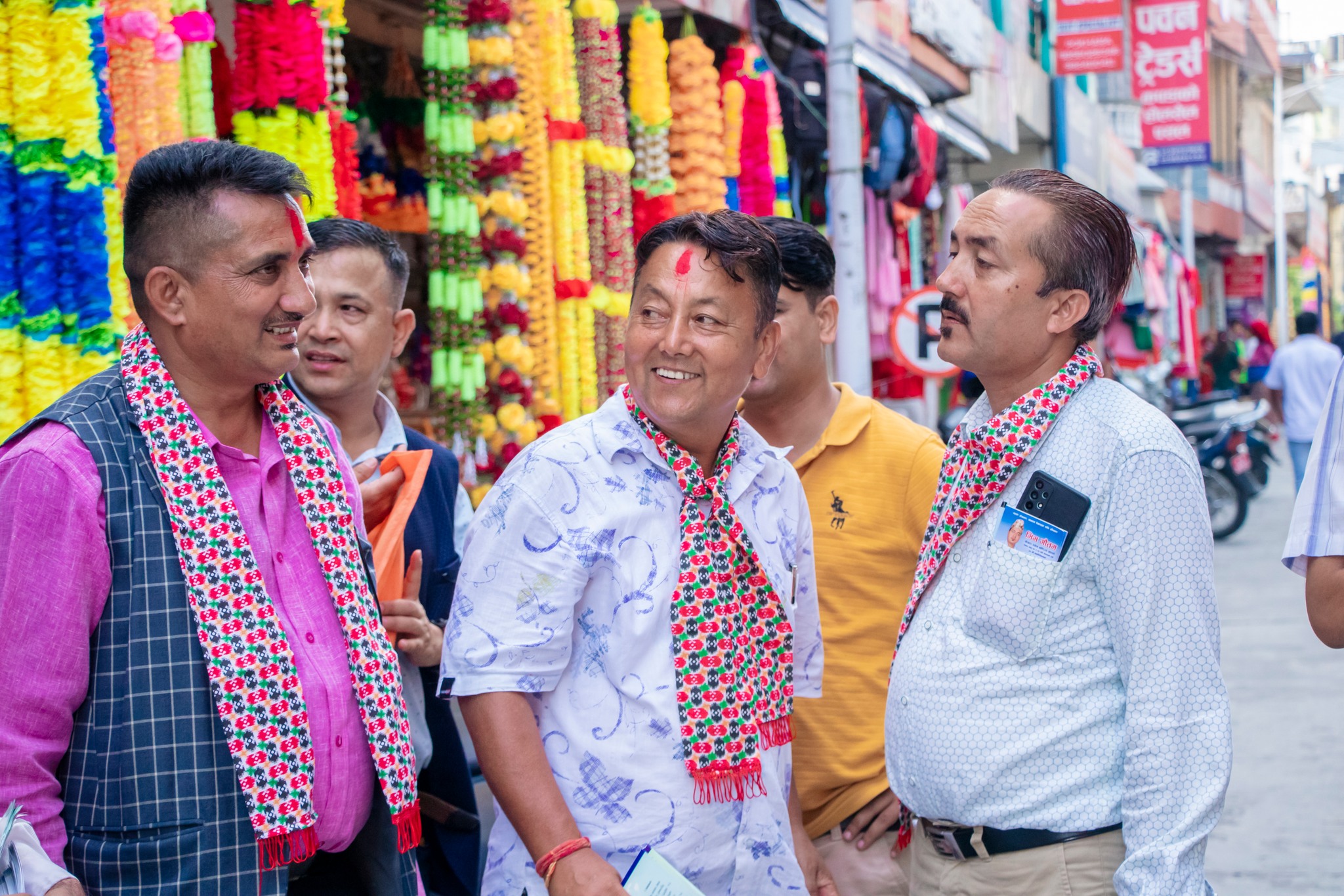 बस्तुगत संघहरुलाई भेट्दै प्रजापति समूह