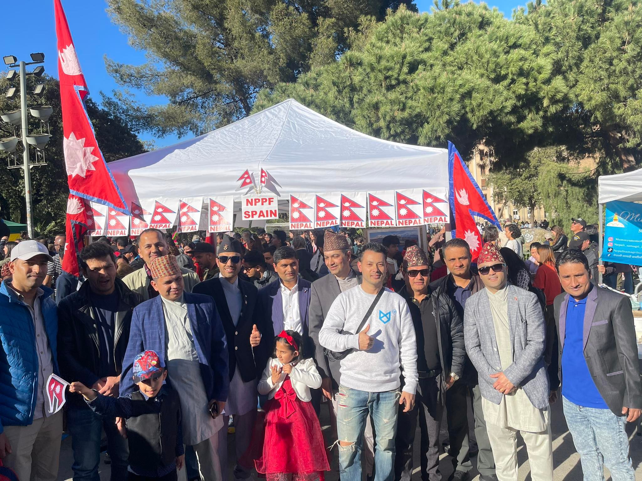 स्पेनको बार्सिलोना शहर नेपालमय