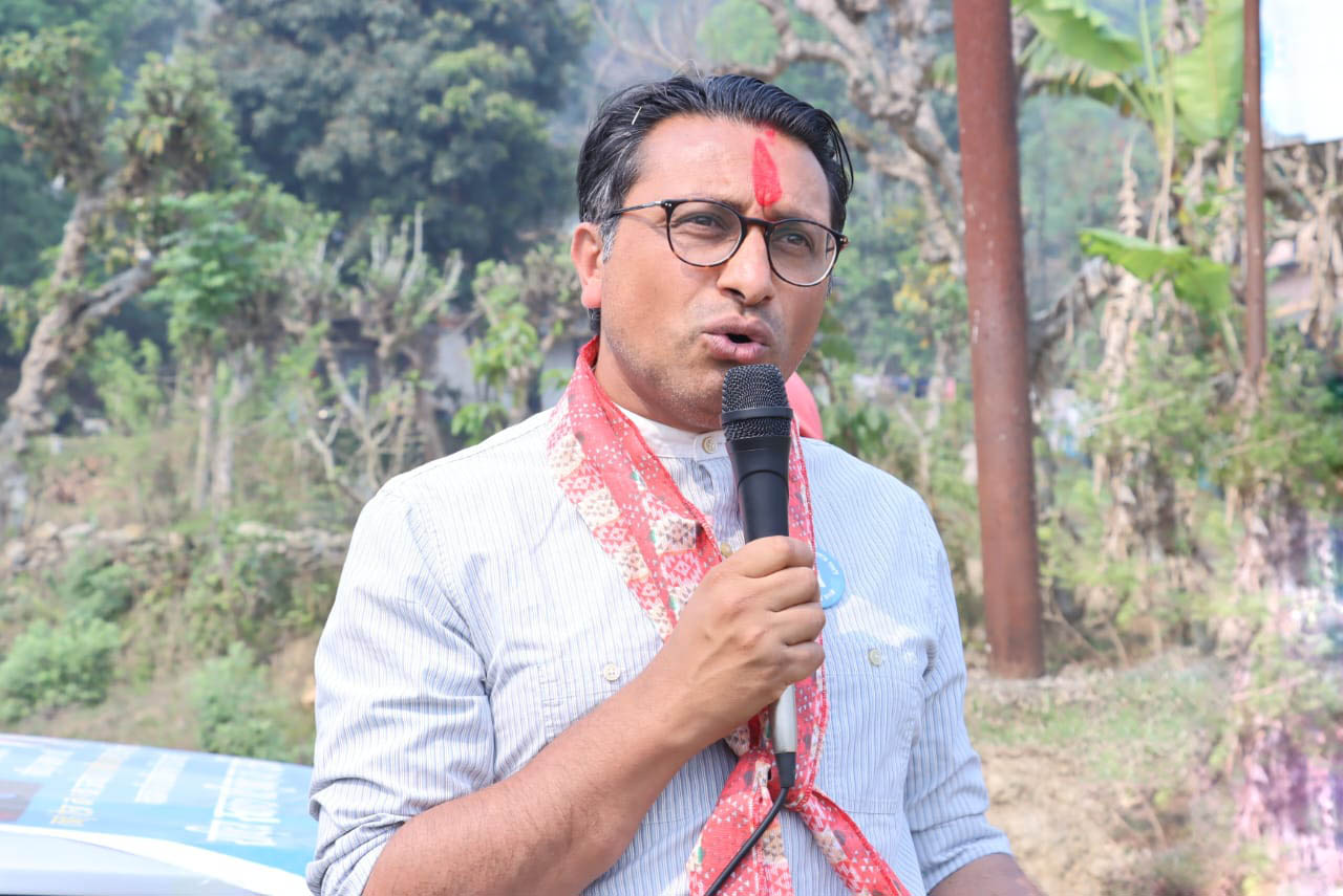 तनहुँमा रास्वपा उम्मेदवार डा. स्वर्णिम वाग्लेकाे अग्रता