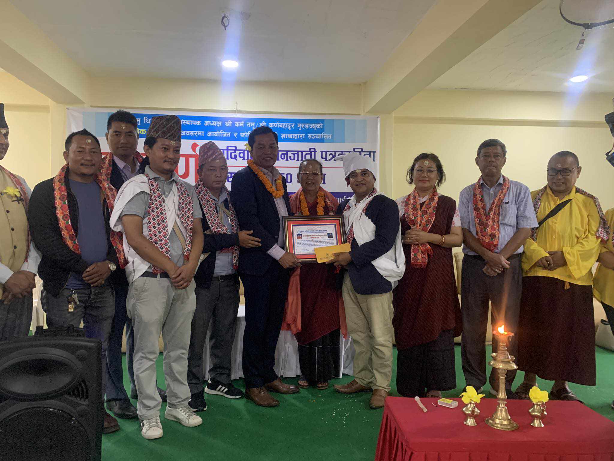 ‘कर्म–कर्ण आदिवासी जनजाती पत्रकारिता पुरस्कार’ बाट श्रेष्ठ सम्मानित